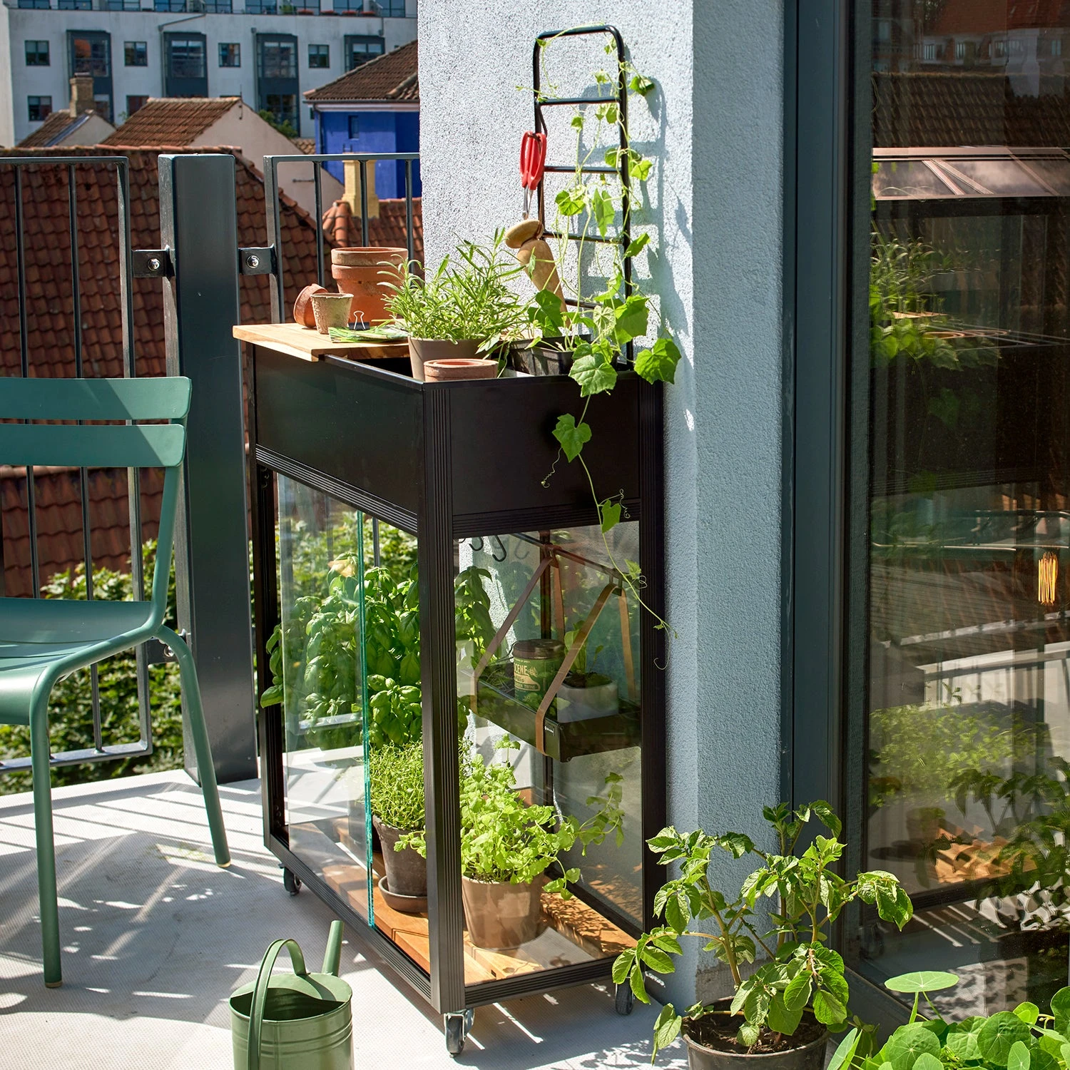Juliana Vertical Greenhouse - Image 15