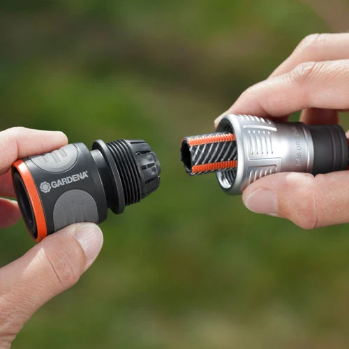 Gardena Premium Metal Hose Connector - Image 4
